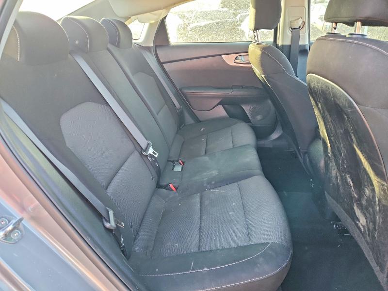 Photo 10 from auction – 2023 KIA FORTE with VIN 3KPF24AD1PE581877