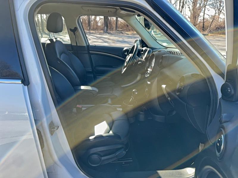 Photo 5 from auction – 2013 MINI COOPER S C with VIN WMWZC5C51DWP30485