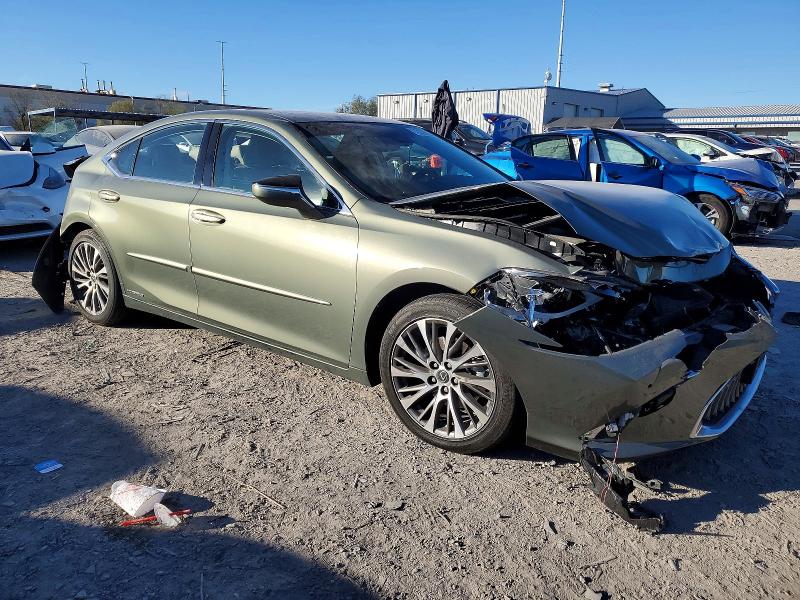 Photo 4 from auction – 2020 LEXUS ES 300H with VIN 58AD21B15LU010015