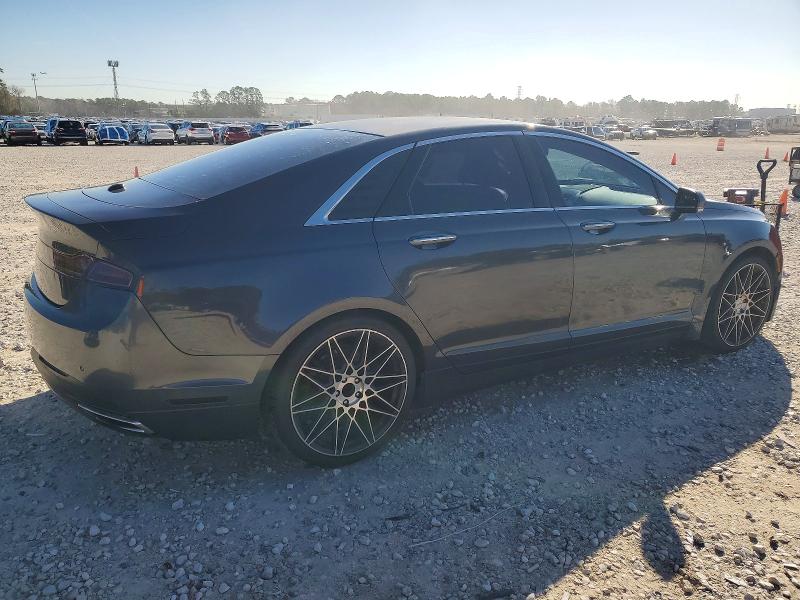 Photo 3 from auction – 2013 LINCOLN MKZ with VIN 3LN6L2G93DR804599