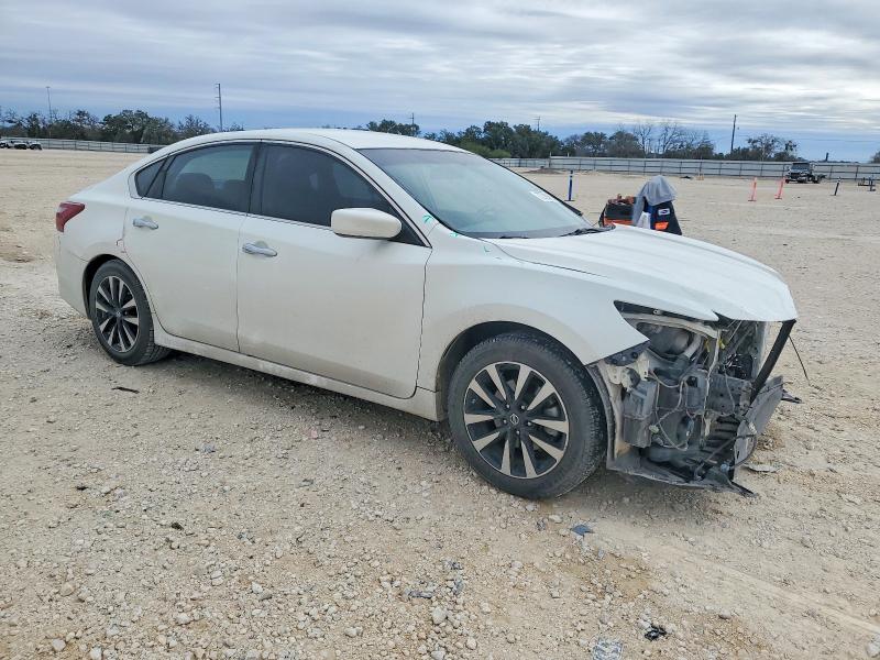Photo 4 from auction – 2018 NISS ALTIMA with VIN 1N4AL3AP3JC216777