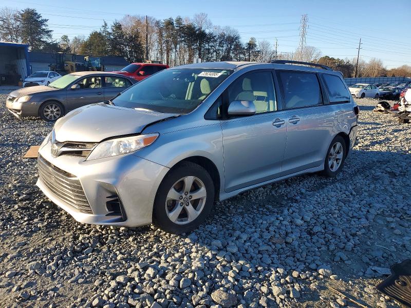 TOYOTA SIENNA 2020 with VIN 5TDKZ3DC6LS060094 - Photo from auction
