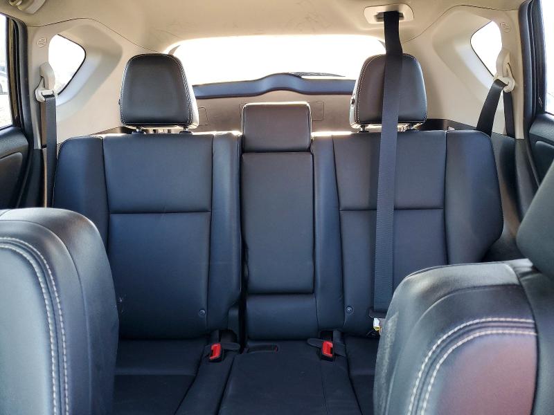 Photo 10 from auction – 2015 TOYOTA RAV4 LIMIT with VIN 2T3DFREV4FW319320
