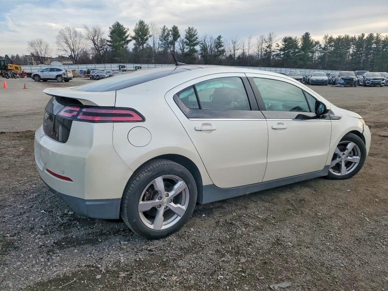 Photo 3 from auction – 2011 CHEVROLET VOLT with VIN 1G1RC6E48BU099295