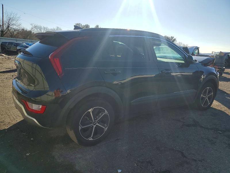 Foto 3 de la subasta – 2023 KIA NIRO con VIN KNDCP3LE4P5099159