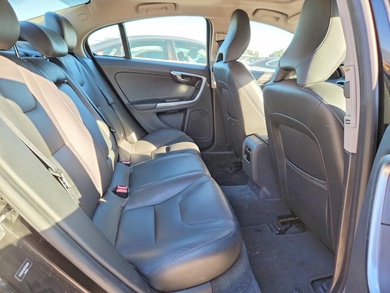 Photo 10 from auction – 2016 VOLVO S60 PREMIE with VIN YV1612TK9G2390993