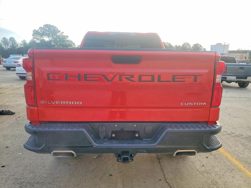 Photo 6 from auction – 2019 CHEVROLET SILVERADO with VIN 1GCRYCEF4KZ211005