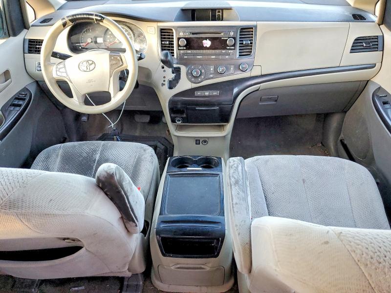 Photo 8 from auction – 2012 TOYOTA SIENNA LE with VIN 5TDJK3DC2CS031238