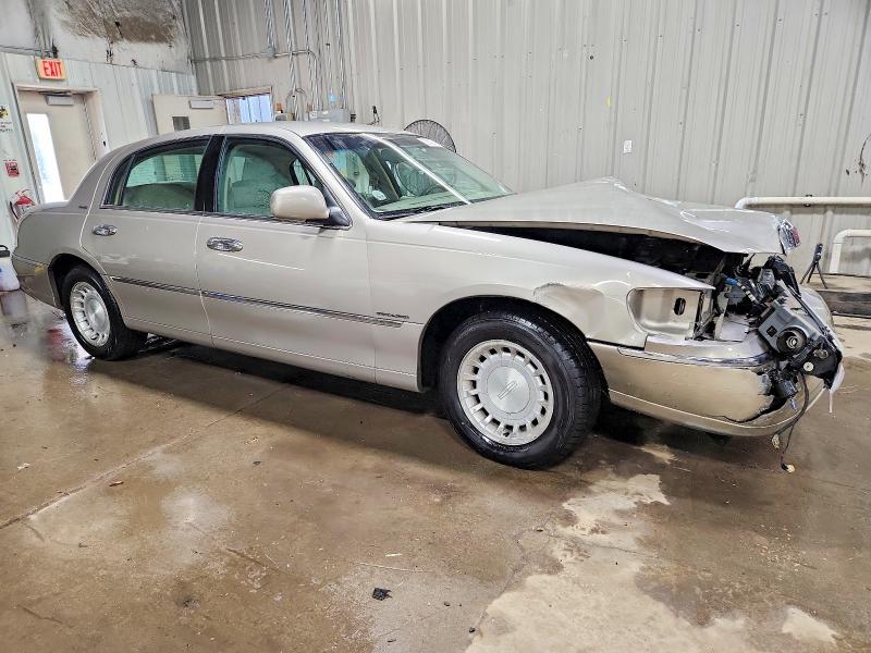 Photo 4 from auction – 2000 LINCOLN TOWN CAR E with VIN 1LNHM81W0YY806177