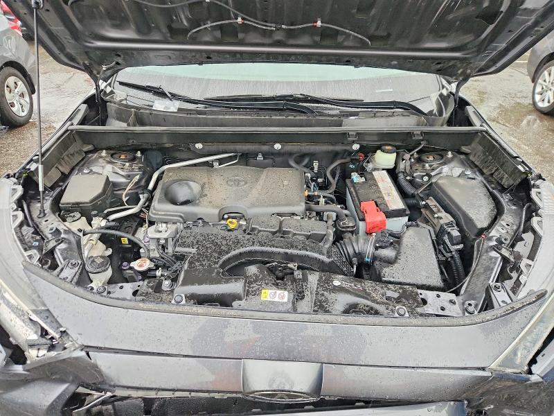 Photo 11 from auction – 2019 TOYOTA RAV4 with VIN JTMW1RFVXKD511290