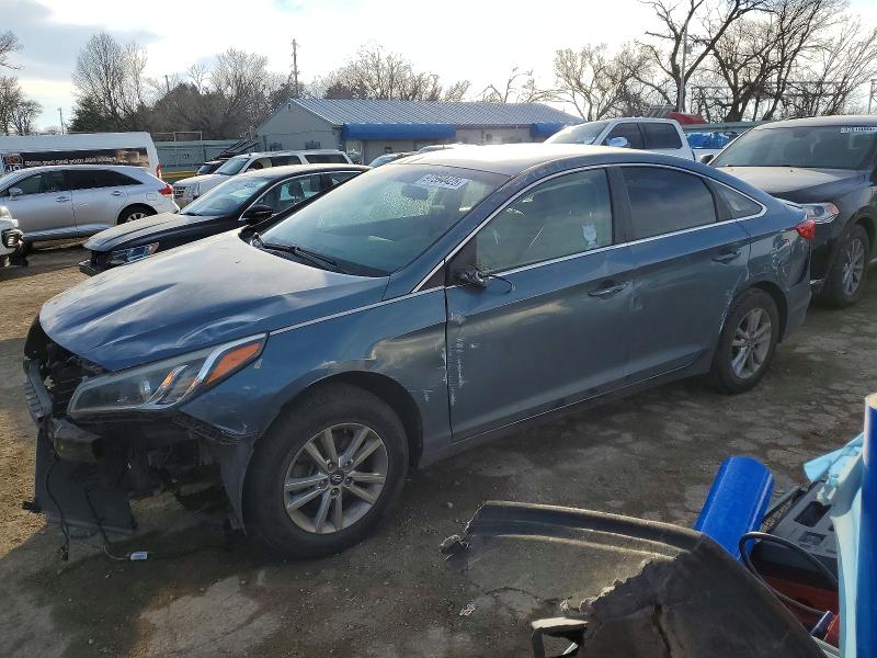 HYUNDAI SONATA SE 2017 with VIN 5NPE24AFXHH561332 - Photo from auction
