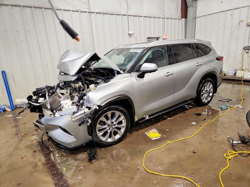 TOYOTA HIGHLANDER 2024 with VIN 5TDKDRBH8RS537973 - Photo from auction
