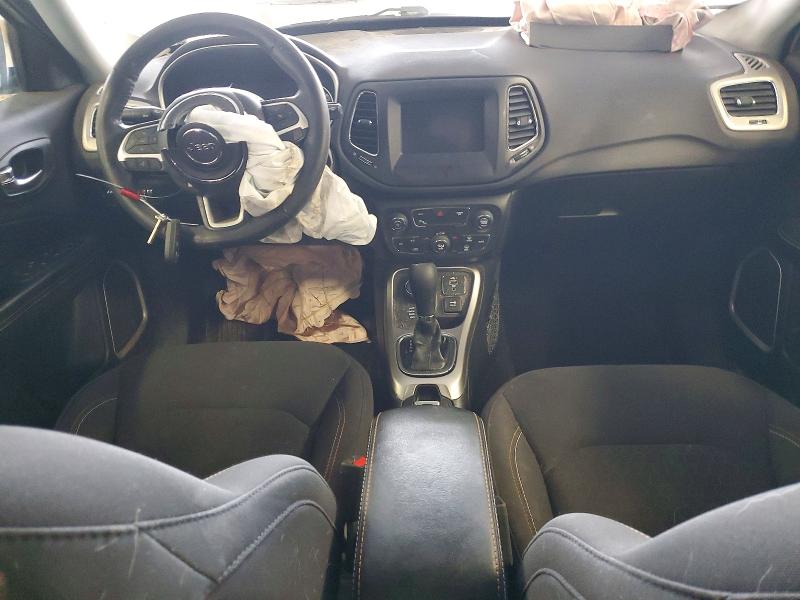 Photo 8 from auction – 2019 JEEP COMPASS with VIN 3C4NJDAB7KT782569