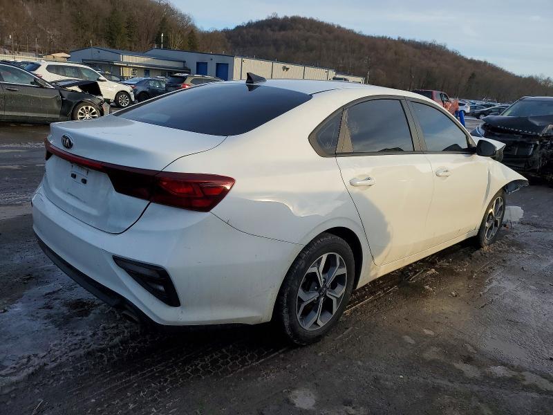 Photo 3 from auction – 2021 KIA FORTE FE with VIN 3KPF24AD0ME277578