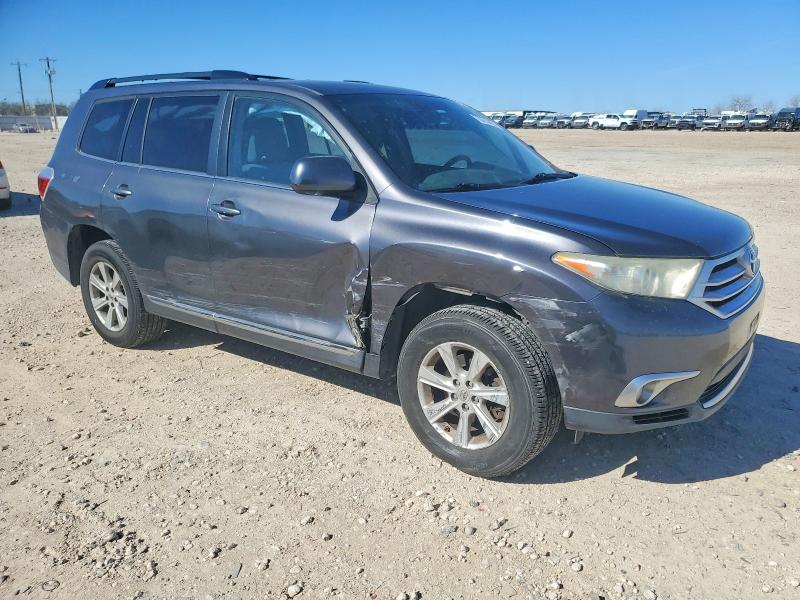 Photo 4 from auction – 2012 TOYOTA HIGHLANDER with VIN 5TDZA3EH6CS030089