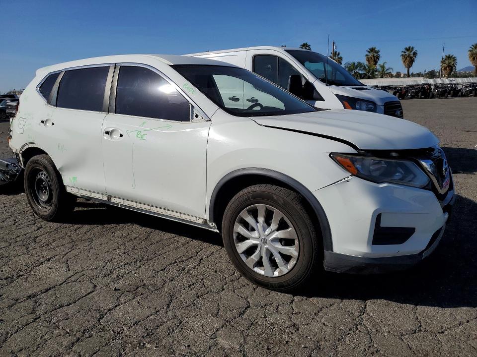 Photo 4 from auction – 2017 NISSAN ROGUE S with VIN KNMAT2MT4HP534259