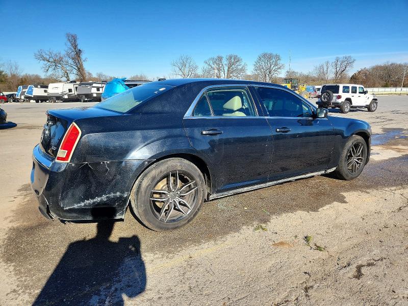 Photo 3 from auction – 2013 CHRYSLER 300 with VIN 2C3CCAAG4DH727914