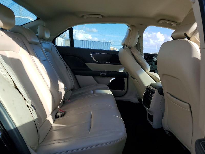 Photo 10 from auction – 2019 LINCOLN CONTINENTAL with VIN 1LN6L9PK2K5607256