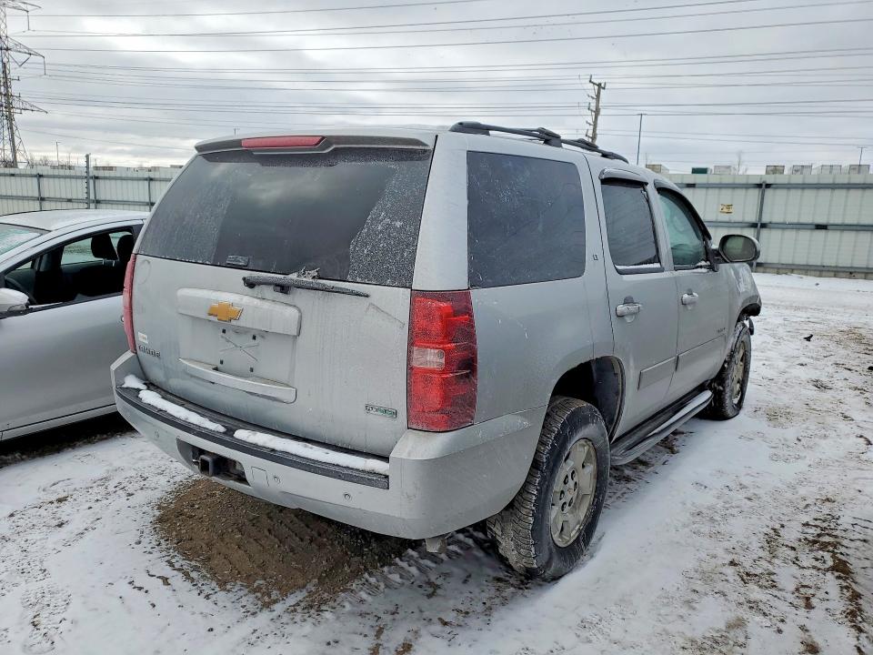 Photo 3 from auction – 2012 CHEVROLET TAHOE K150 with VIN 1GNSKBE03CR124794