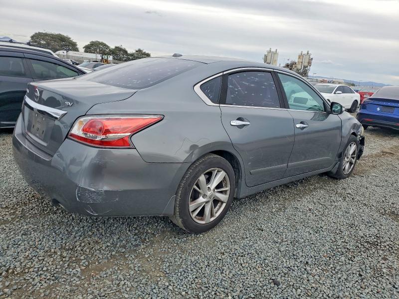 Photo 3 from auction – 2015 NISSAN ALTIMA 2.5 with VIN 1N4AL3AP5FC598107