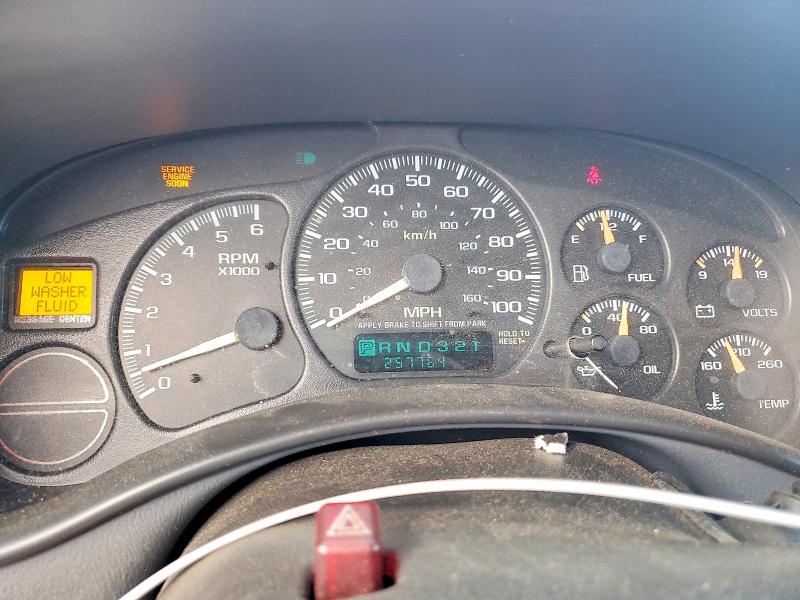 Photo 9 from auction – 2000 CHEVROLET SILVERADO with VIN 1GCEC19T6YZ326490
