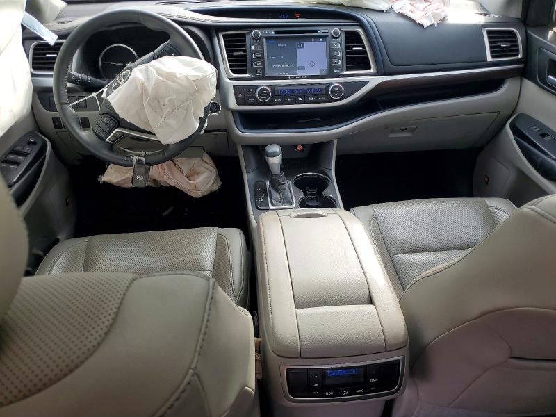 Photo 8 from auction – 2016 TOYOTA HIGHLANDER with VIN 5TDYKRFH0GS168811