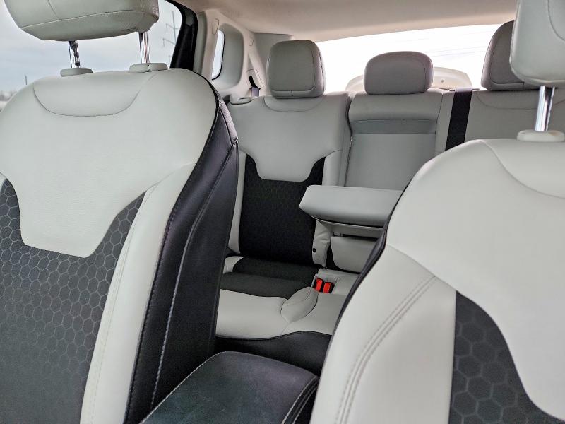 Снимка 10 от търг – 2018 JEEP COMPASS с VIN 3C4NJDBB8JT177196