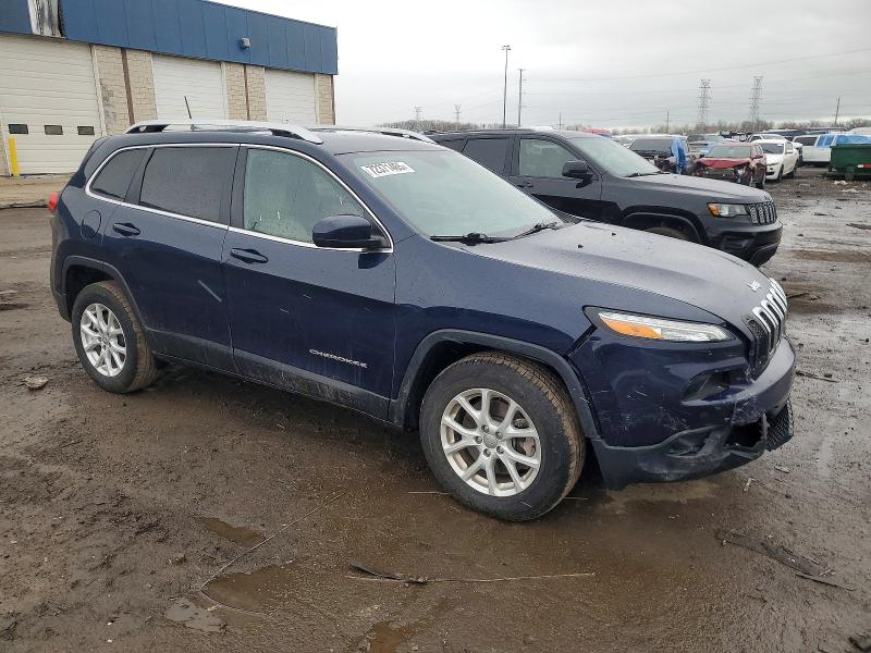 Photo 4 from auction – 2016 JEEP CHEROKEE with VIN 1C4PJMCS4GW205330