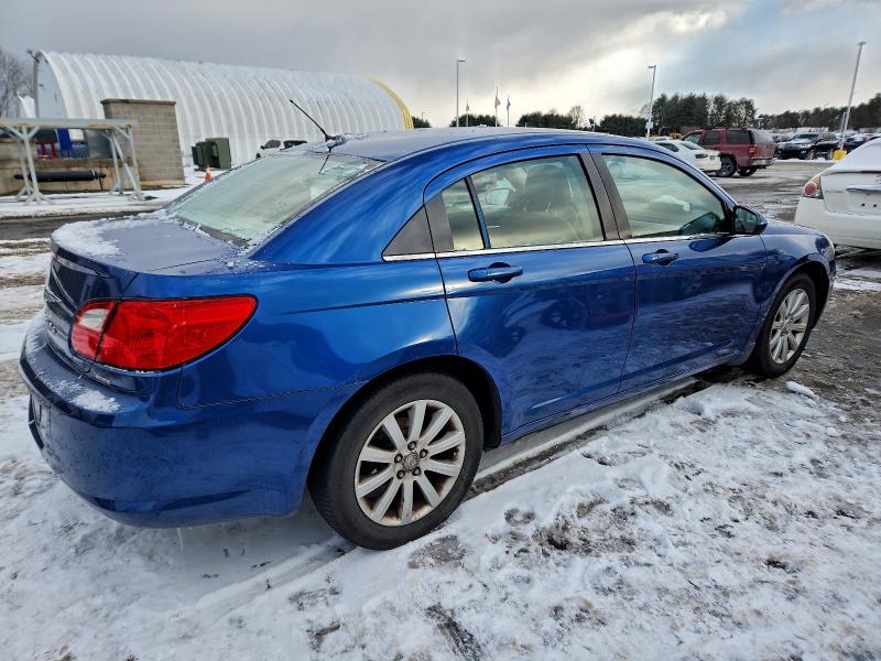 Photo 3 from auction – 2010 CHRYSLER SEBRING LI with VIN 1C3CC5FB3AN192873