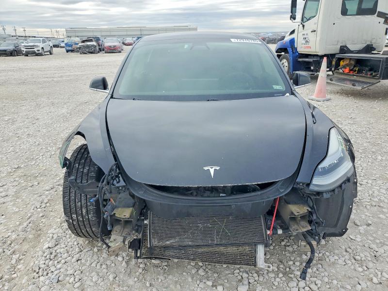 Photo 5 from auction – 2019 TESLA MODEL 3 with VIN 5YJ3E1EB6KF437505