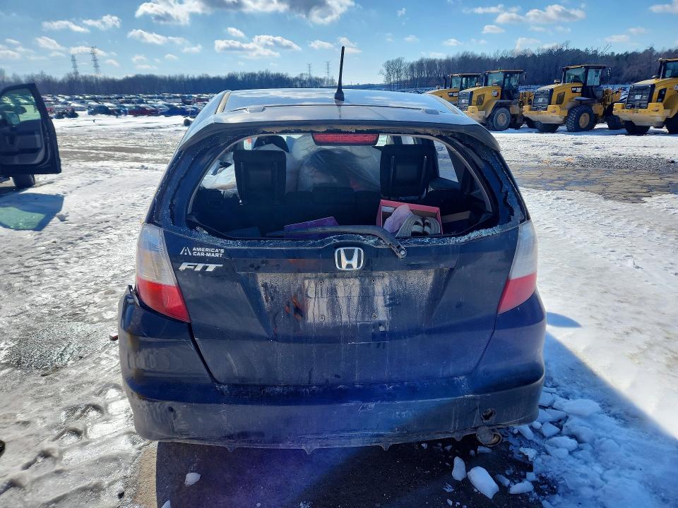 Photo 6 from auction – 2013 HONDA FIT with VIN JHMGE8H69DC004641