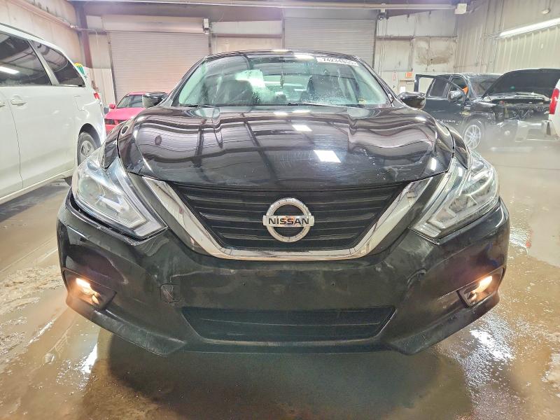 Photo 5 from auction – 2017 NISSAN ALTIMA with VIN 1N4AL3AP3HC242645