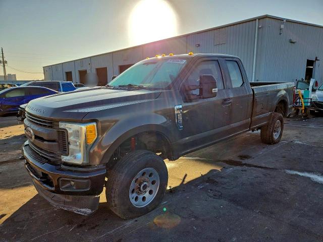 FORD F250 2017 z numerem VIN 1FT7X2B64HEB88396 - Zdjęcie z aukcji