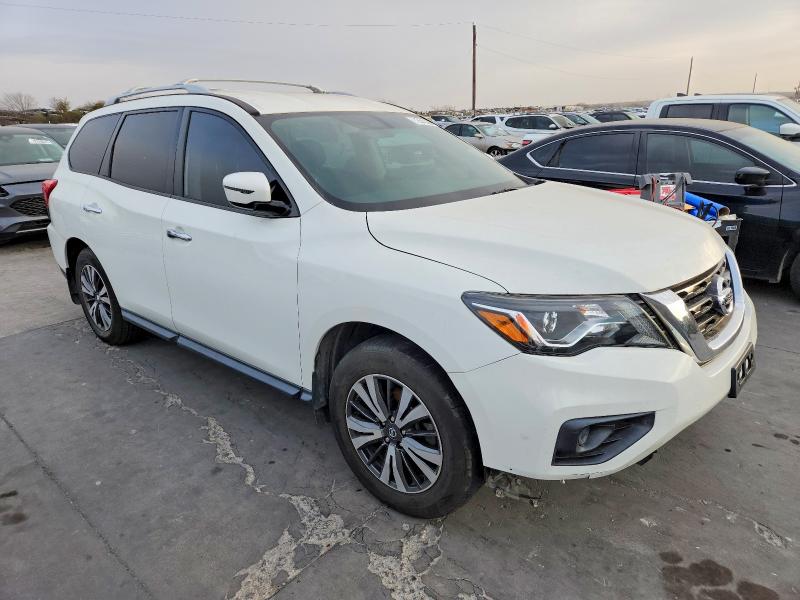 Photo 4 from auction – 2017 NISSAN PATHFINDER with VIN 5N1DR2MN1HC615834