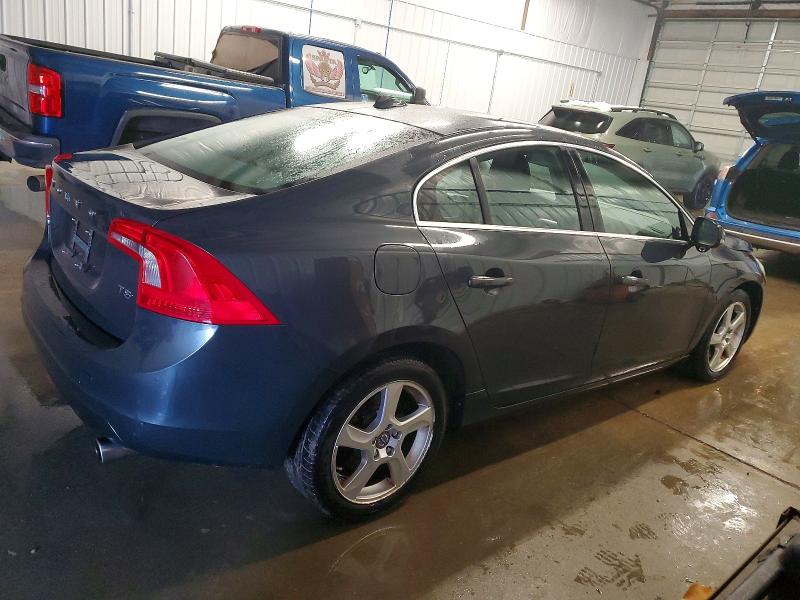 Zdjęcie 3 z aukcji – 2013 VOLVO S60 T5 z VIN YV1612FS4D2227109