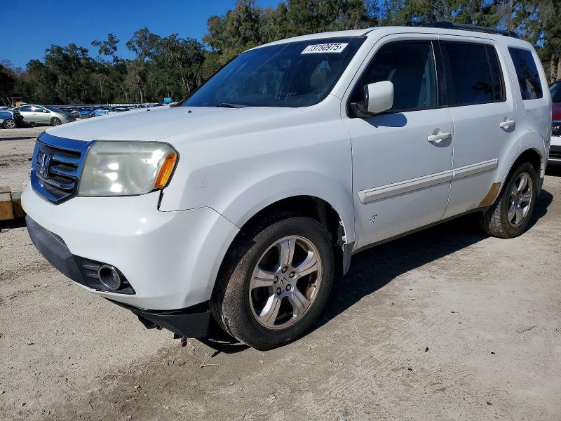 HONDA PILOT EXL 2015 with VIN 5FNYF3H54FB027960 - Photo from auction