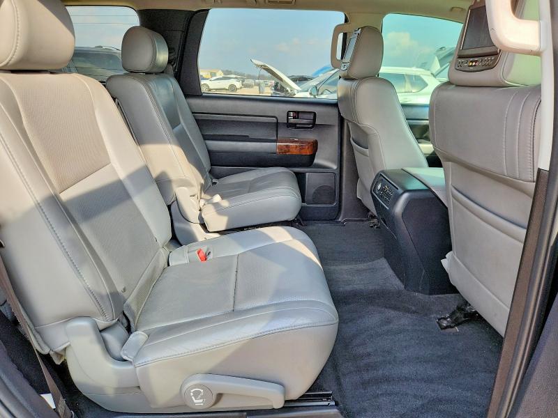 Photo 11 from auction – 2013 TOYOTA SEQUOIA SR with VIN 5TDBY5G19DS077031