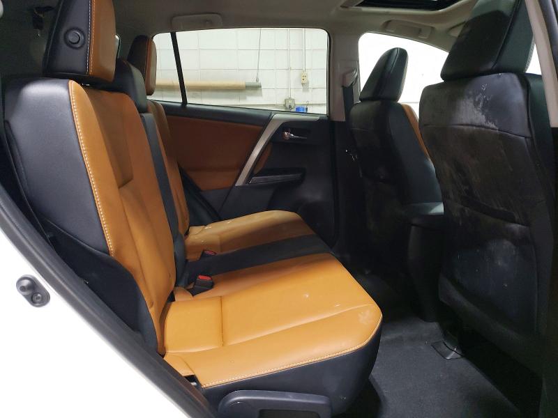 Photo 11 from auction – 2017 TOYOTA RAV4 LIMIT with VIN 2T3DFREVXHW600749