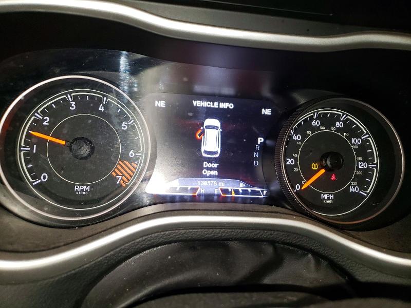 Photo 9 from auction – 2015 JEEP CHEROKEE with VIN 1C4PJLDB3FW638404