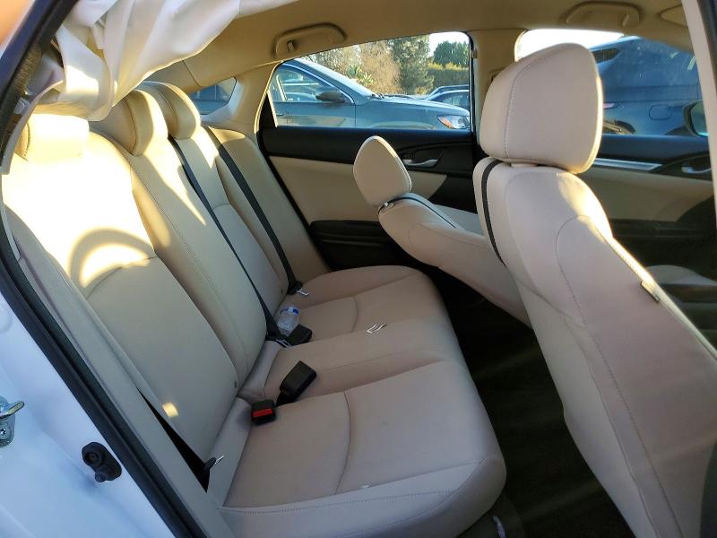 Photo 10 from auction – 2017 HONDA CIVIC LX with VIN 2HGFC2F57HH559652