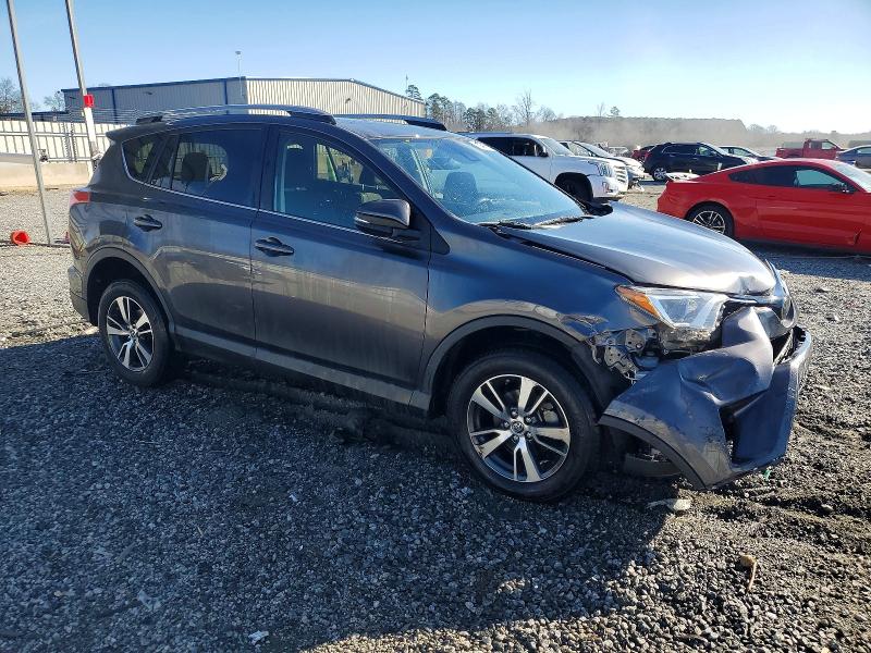 Photo 4 from auction – 2018 TOYOTA RAV4 ADVEN with VIN JTMWFREV4JJ735075