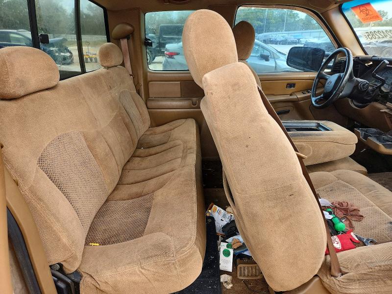 Photo 10 from auction – 2000 CHEVROLET SILVERADO with VIN 2GCEC19T5Y1244503