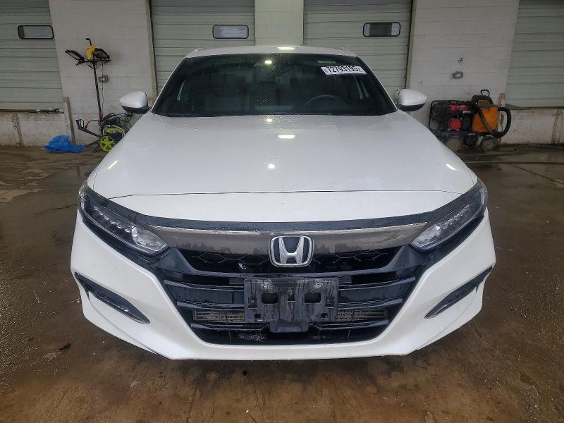 Photo 5 from auction – 2018 HONDA ACCORD SPO with VIN 1HGCV1F37JA257367