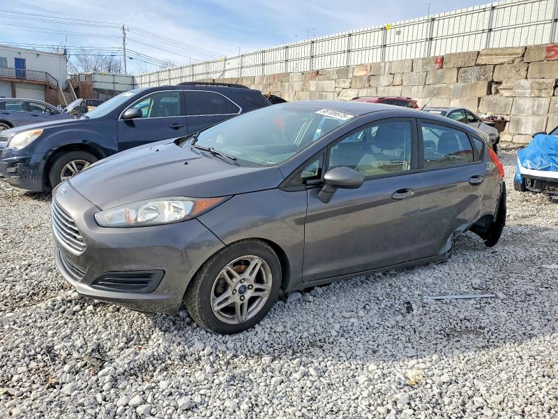 FORD FIESTA SE 2017 with VIN 3FADP4EJ4HM137415 - Photo from auction