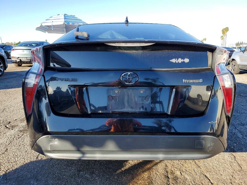 Photo 6 from auction – 2016 TOYOTA PRIUS with VIN JTDKARFU1G3026698