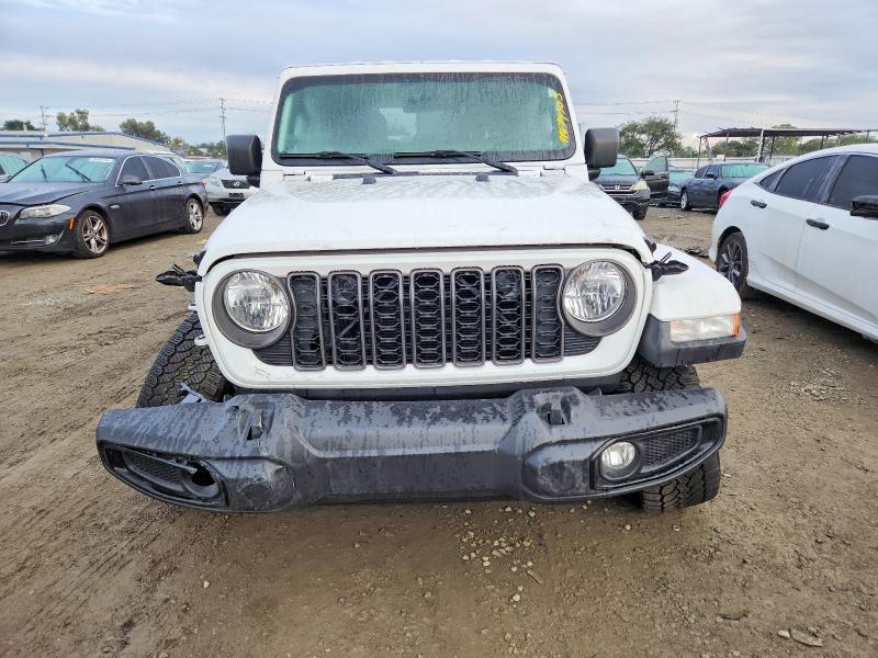 Photo 5 from auction – 2024 JEEP GLADIATOR with VIN 1C6HJTAG3RL131729