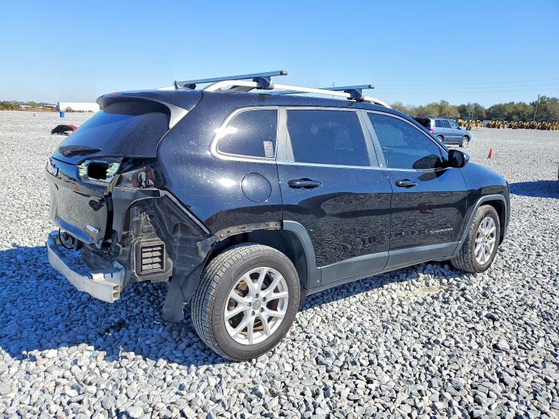 Photo 3 from auction – 2017 JEEP CHEROKEE L with VIN 1C4PJLCBXHW607008