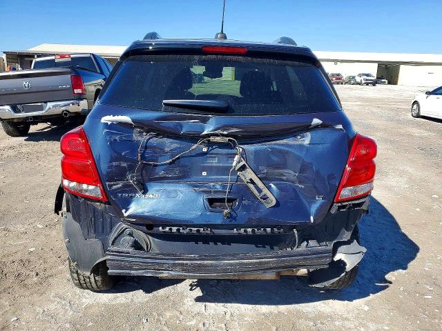 Photo 6 from auction – 2018 CHEVROLET TRAX with VIN 3GNCJPSB3JL377645