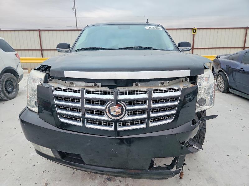 Foto 5 de la subasta – 2010 CADILLAC ESCALADE con VIN 1GYUKBEF7AR212776