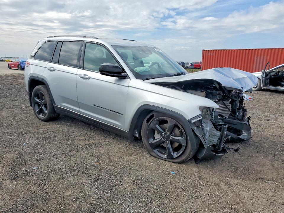 Photo 4 from auction – 2024 JEEP GRAND CHEROKEE with VIN 1C4RJGBG2RC158245